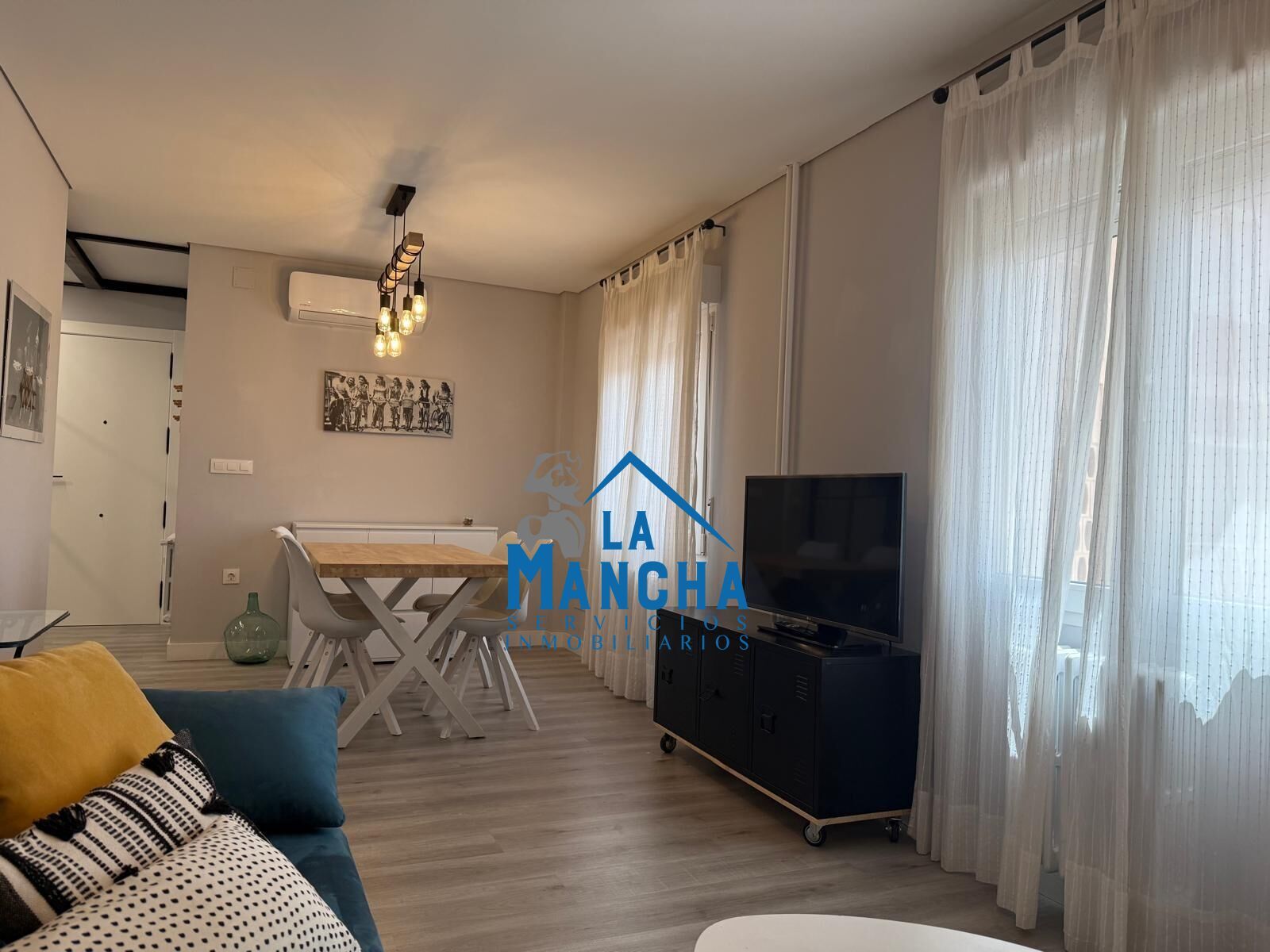 Living room of Flat for sale in  Albacete Capital  with Air Conditioner, Heating and Terrace