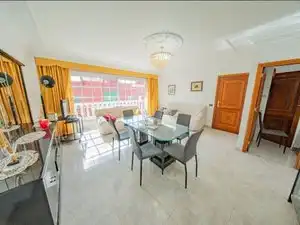 Vista exterior de Piso en venta en San Cristóbal de la Laguna con Terraza, Trastero y Balcón
