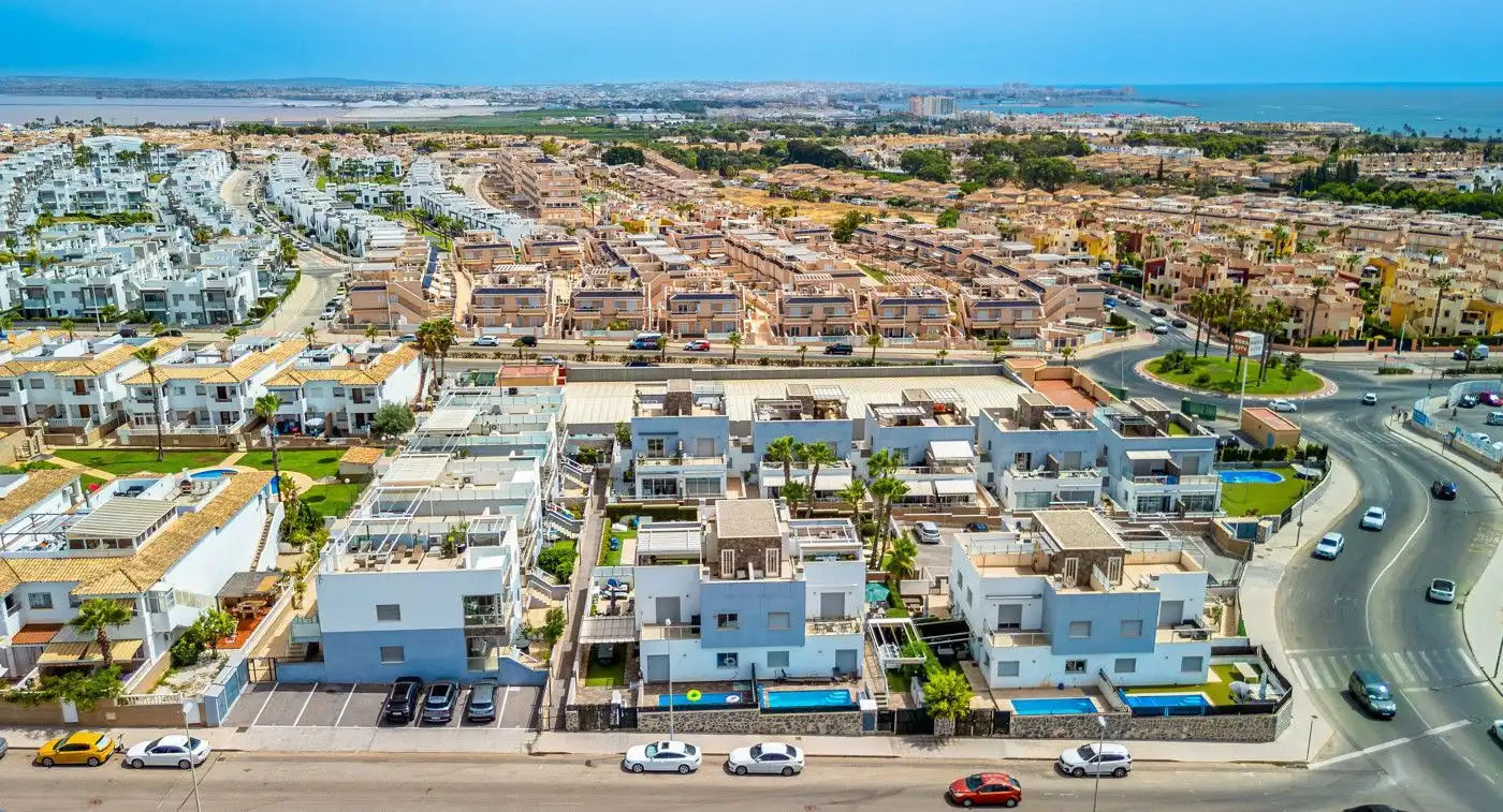 Bungalow with pool for sale in Orihuela Costa, imagen 37