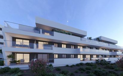 Vista exterior de Apartament en venda en Estepona amb Aire condicionat, Calefacció i Jardí privat
