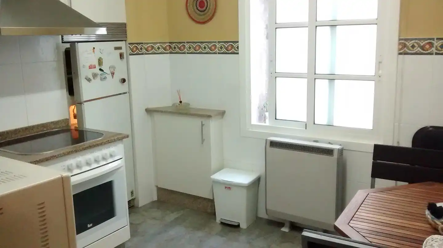 Cocina de Piso en venta en Santiago de Compostela  con Calefacción y Amueblado