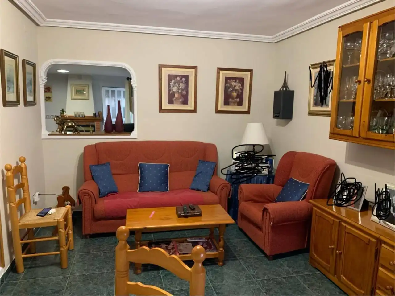 Sala d'estar de Casa o xalet en venda en Baza amb Calefacció i Terrassa
