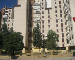 Vista exterior de Pis en venda en  Sevilla Capital