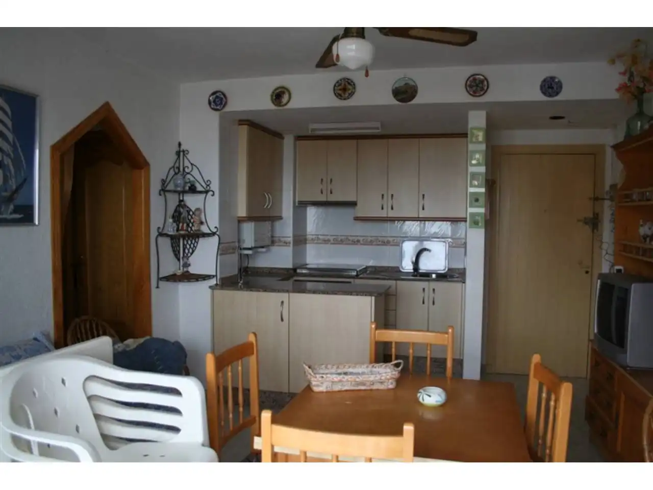 Cuina de Apartament en venda en La Manga del Mar Menor amb Aire condicionat, Terrassa i Moblat
