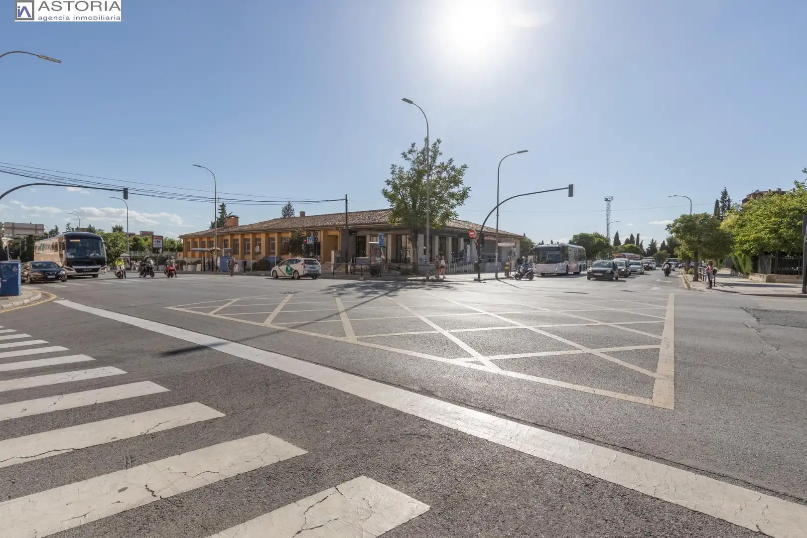 Außenansicht von Wohnung zum Verkauf in Granada mit Klimaanlage und Heizung
