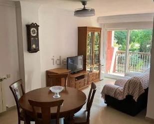 Living room of Flat to rent in  Granada Capital  with Air Conditioner, Heating and Balcony