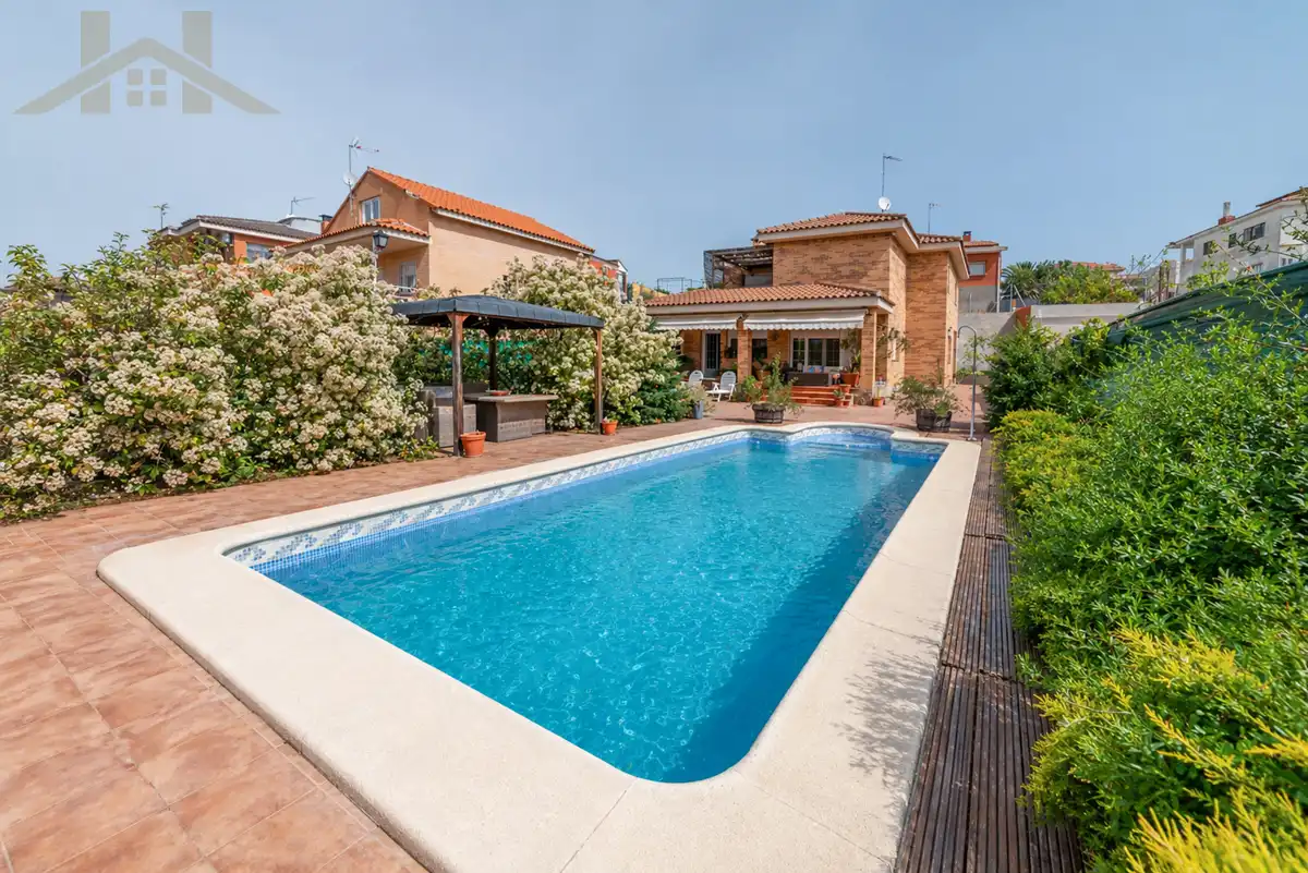 Swimming pool of Houses for sale in El Álamo  with Air Conditioner, Heating and Private garden
