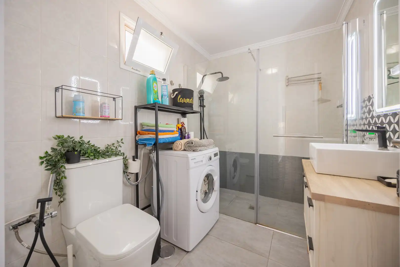 Badezimmer von Wohnung zum Verkauf in Agüimes mit Klimaanlage, Heizung und Abstellraum