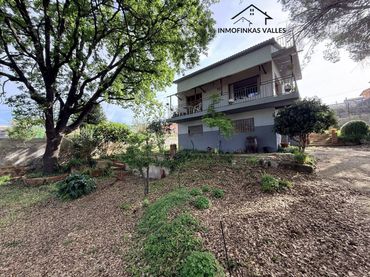 Casa amb jardí en venda a Calle Joan Alcover