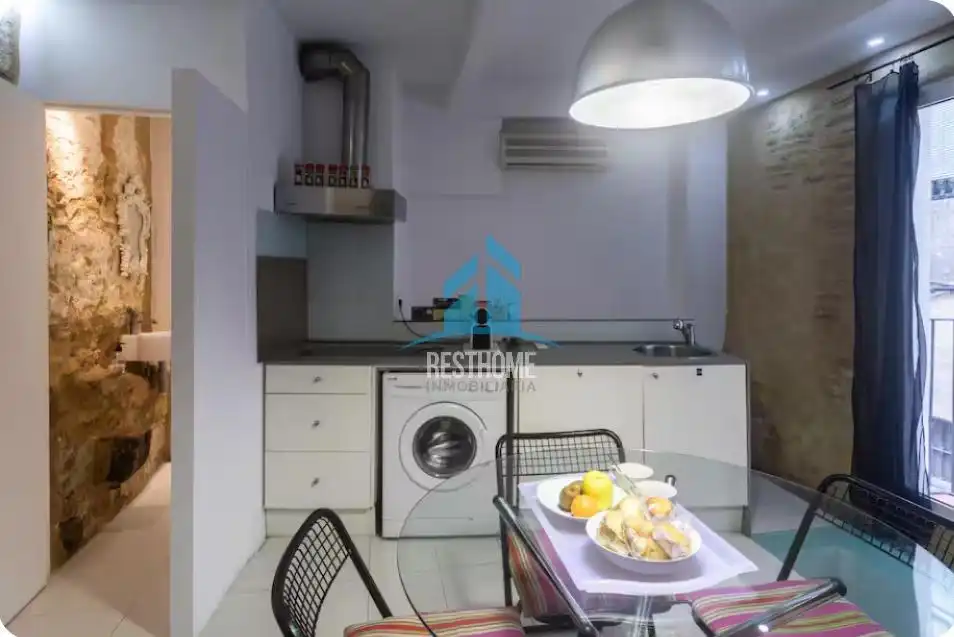 Kitchen of Houses for sale in Valencia  with Air Conditioner, Terrace and Furnished