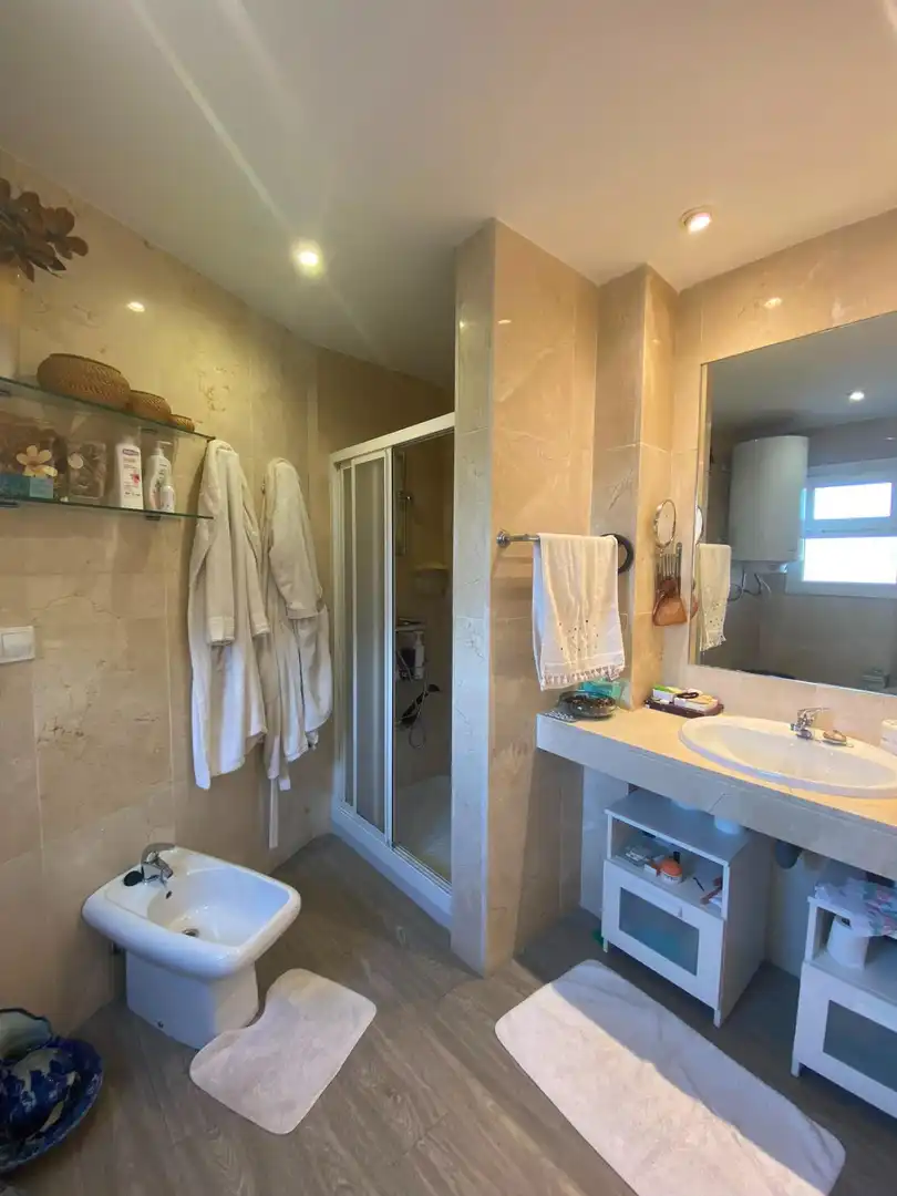 Bathroom of Detached homes for rent in El Puerto de Santa María  with Air Conditioner, Heating and Private garden