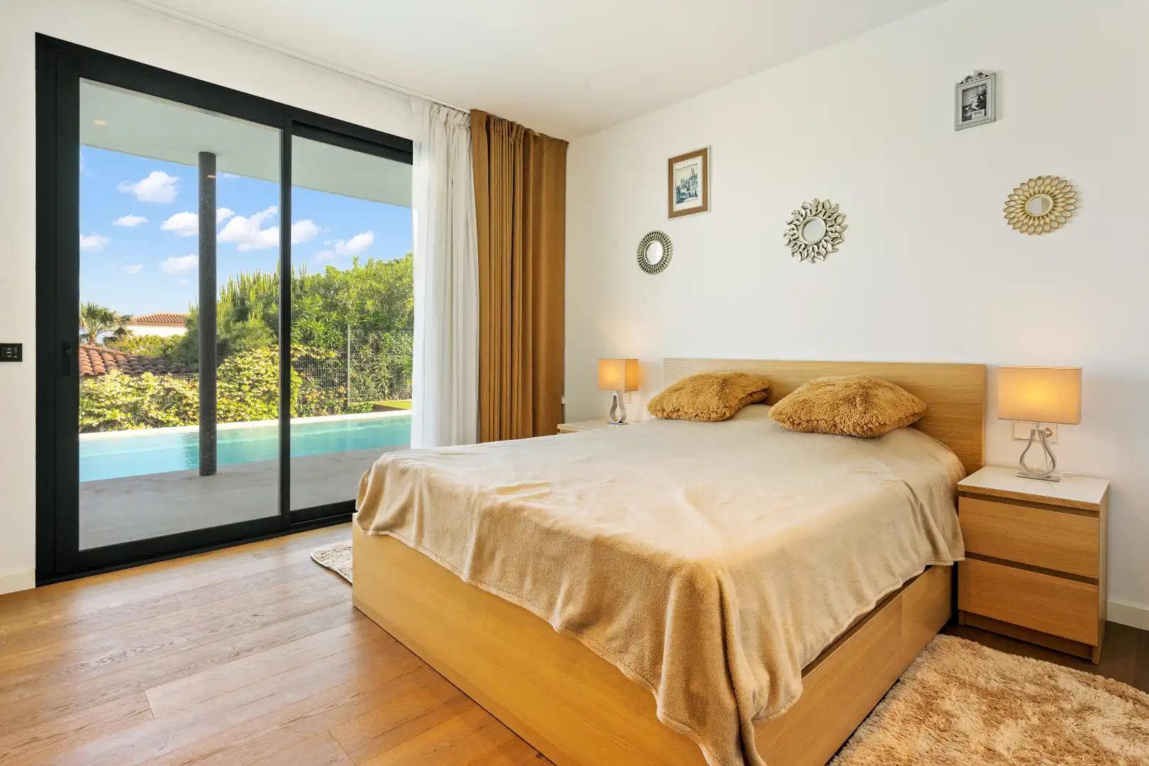 House with pool for sale in Carrer Llentiscle, imagen 9