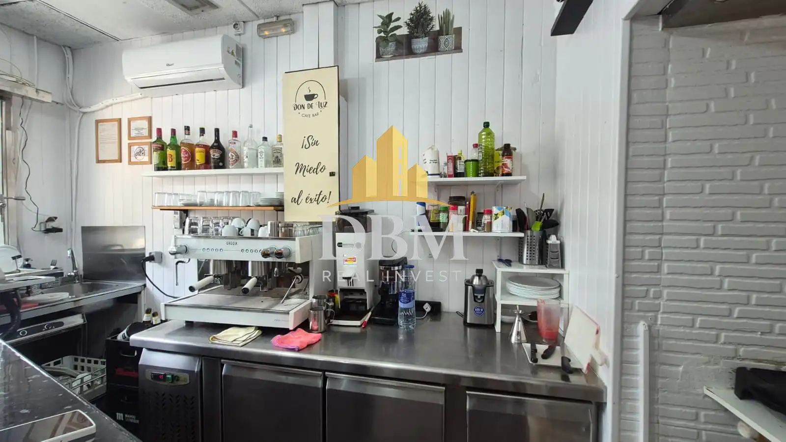 Commercial properties for transfer in Barcelona  with Air Conditioner, Terrace and Furnished