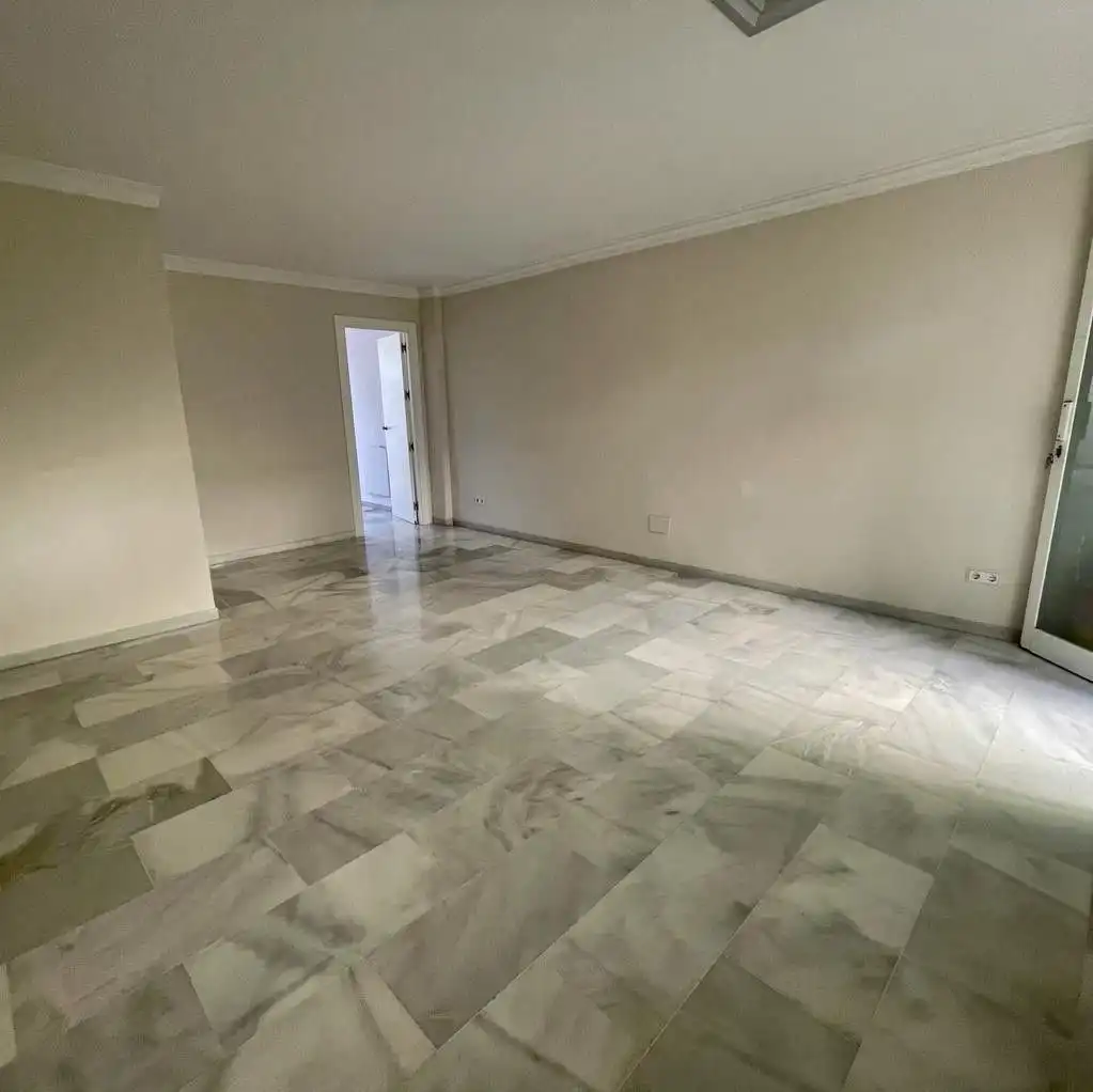 Büro zum Verkauf in Marbella mit Klimaanlage