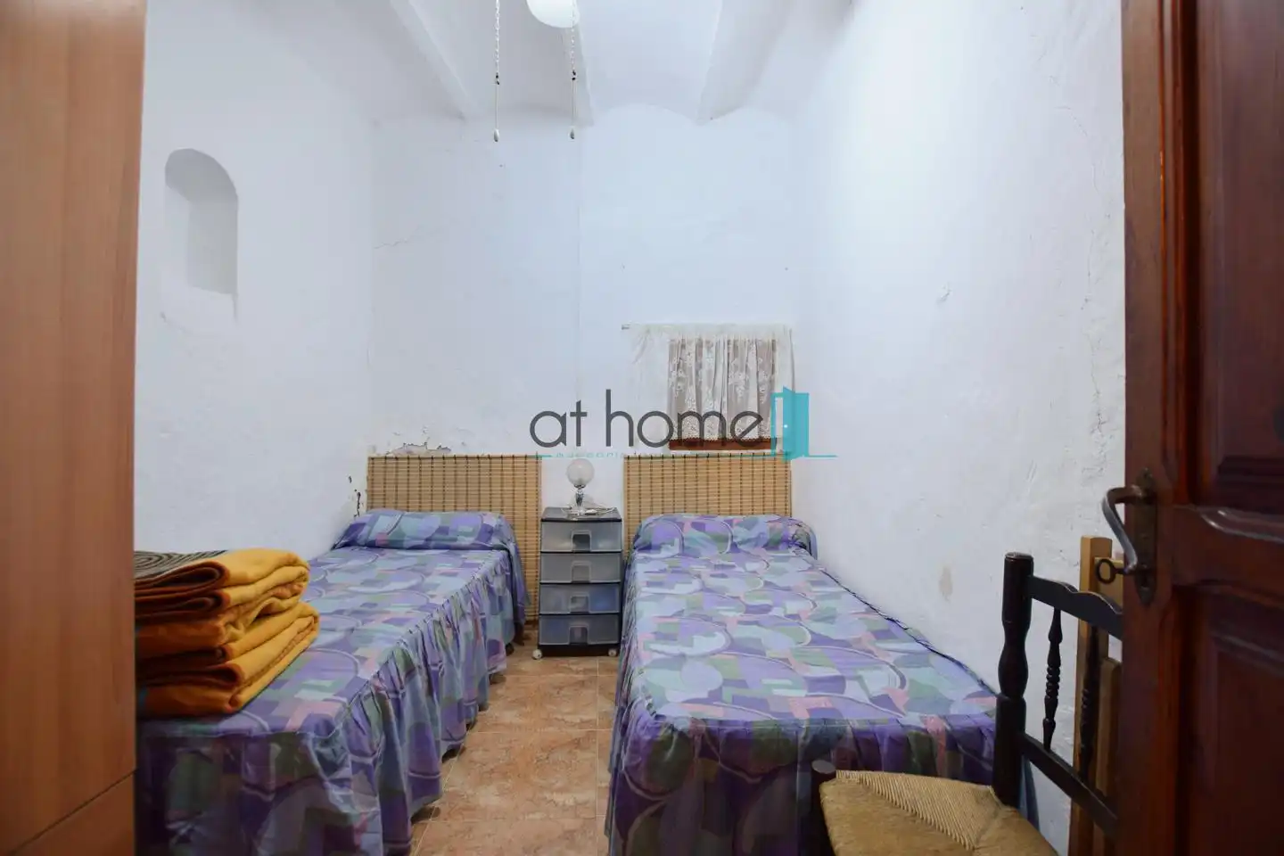 Habitación de Finca rústica en venta en Castellnovo con Terraza y Amueblado