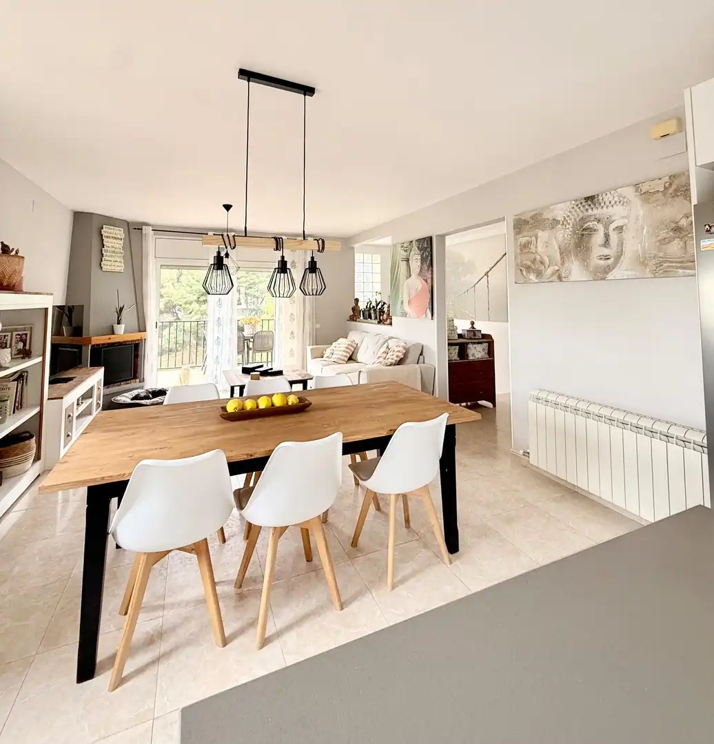 Comedor de Casa adosada en venta en Calafell con Calefacción, Jardín privado y Terraza