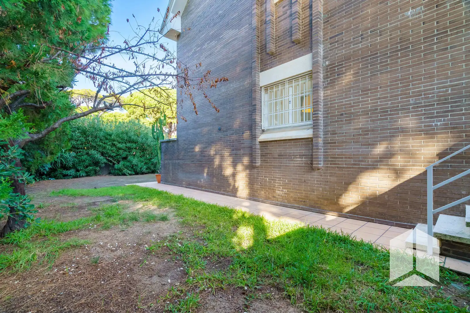 Vista exterior de Casa adosada en venta en Castelldefels con Aire acondicionado, Calefacción y Terraza