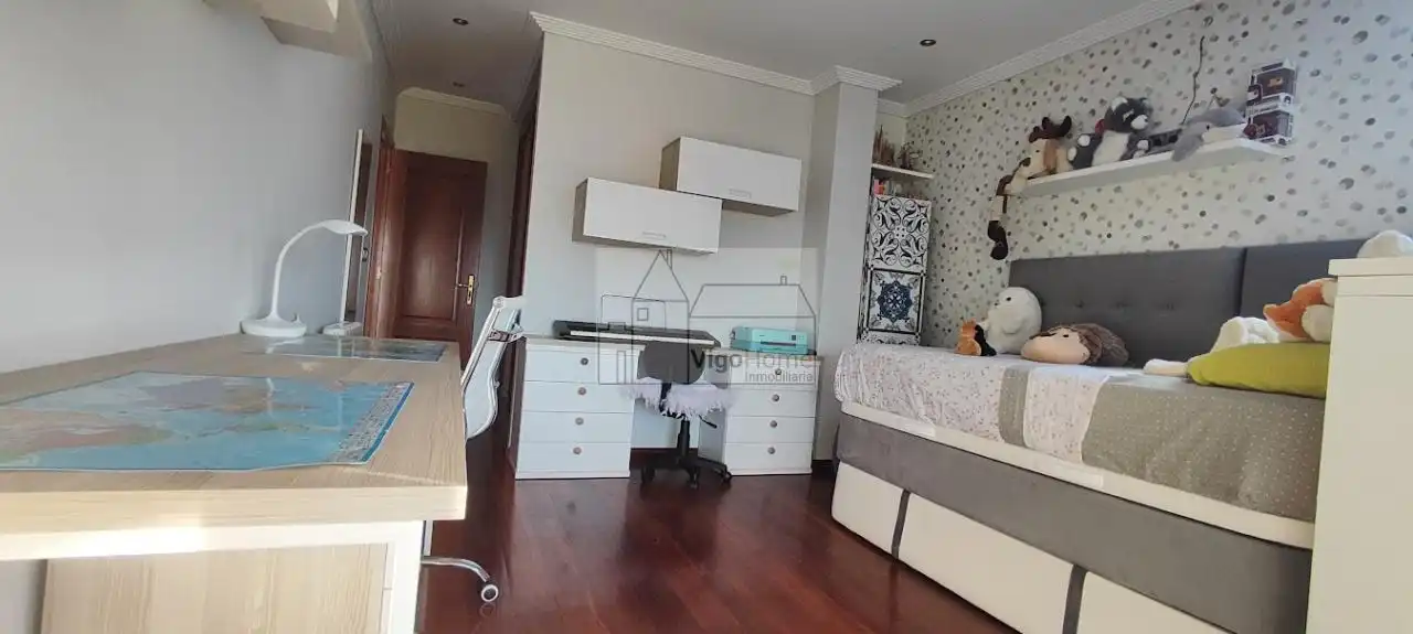 Dormitori de Casa o xalet en venda en Moaña amb Calefacció, Jardí privat i Terrassa