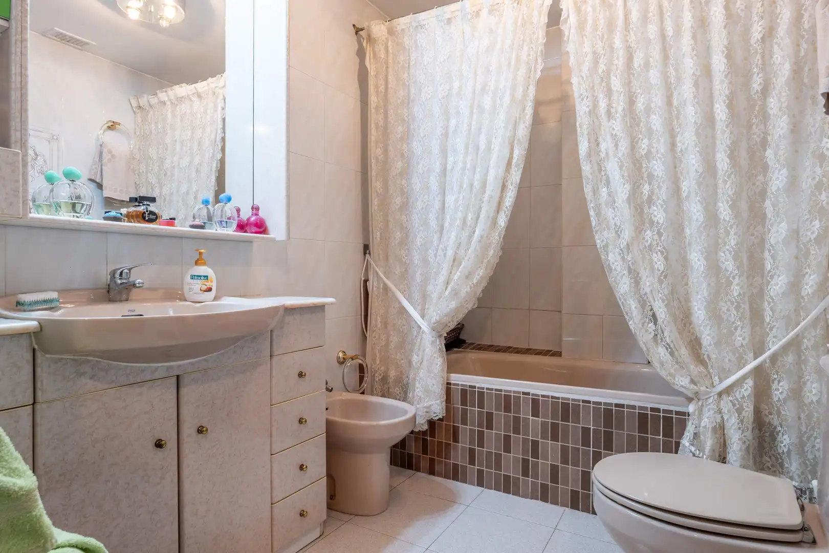 Casa o chalet en venta en Calle OSA MAYOR, 40, Valdefierro