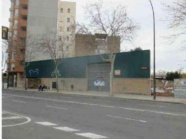 Terrenos y solares en venta en Avenida dels Països Catalans