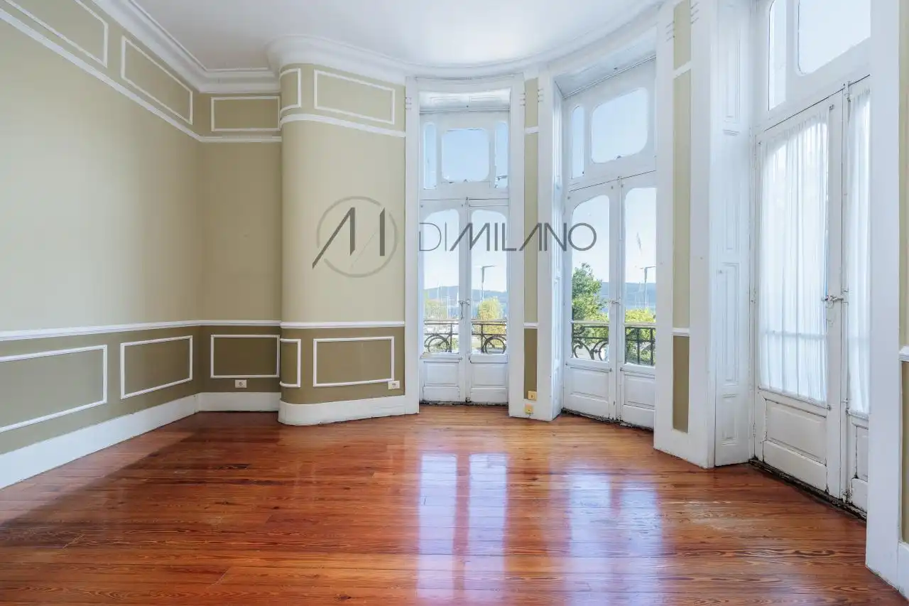 Flat with lift for sale in Montero Ríos, imagen 4