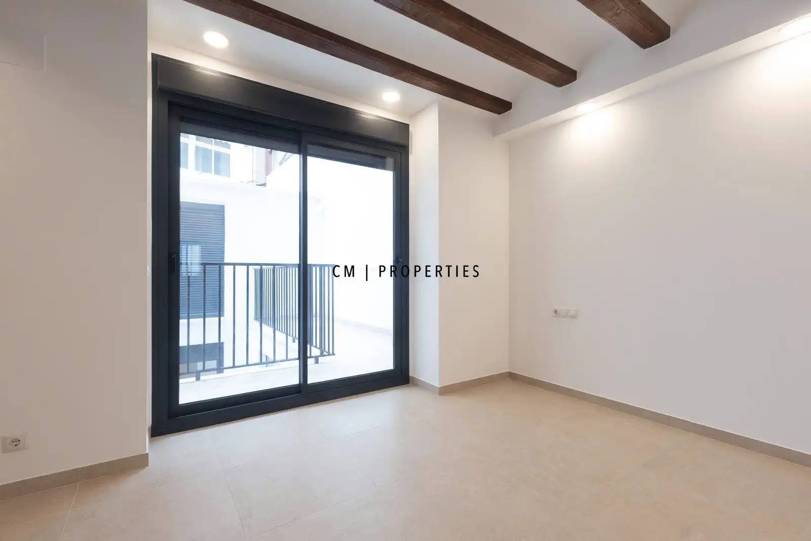 Bedroom of Flat for sale in Valencia  with Air Conditioner, Heating and Swimming Pool