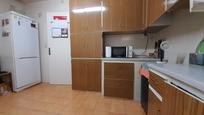 Cuina de Casa adosada en venda en Olot amb Terrassa i Traster