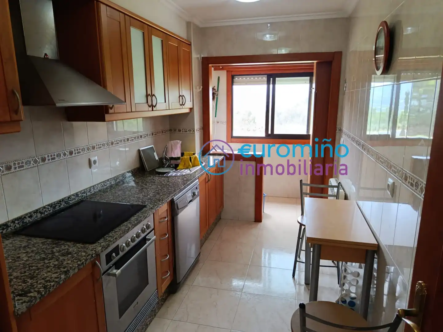 Cocina de Piso en venta en As Neves   con Calefacción, Trastero y Amueblado