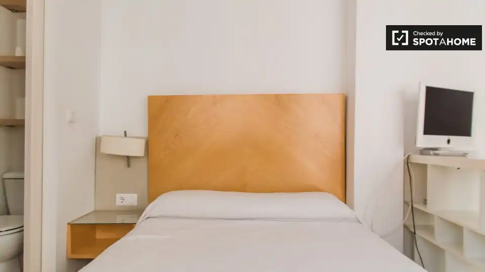 Flat with terrace to rent in Algirós, imagen 7