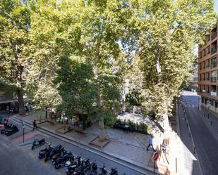 Vista exterior de Pis en venda en  Granada Capital amb Aire condicionat, Calefacció i Terrassa