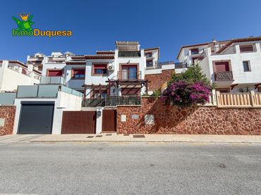 Doppelhaushälfte mit Balkon zum Verkauf in Calle DOÑANA 44