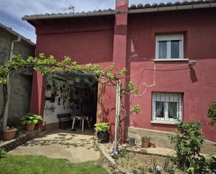 Jardí de Casa o xalet en venda en Villazanzo de Valderaduey amb Calefacció, Terrassa i Traster