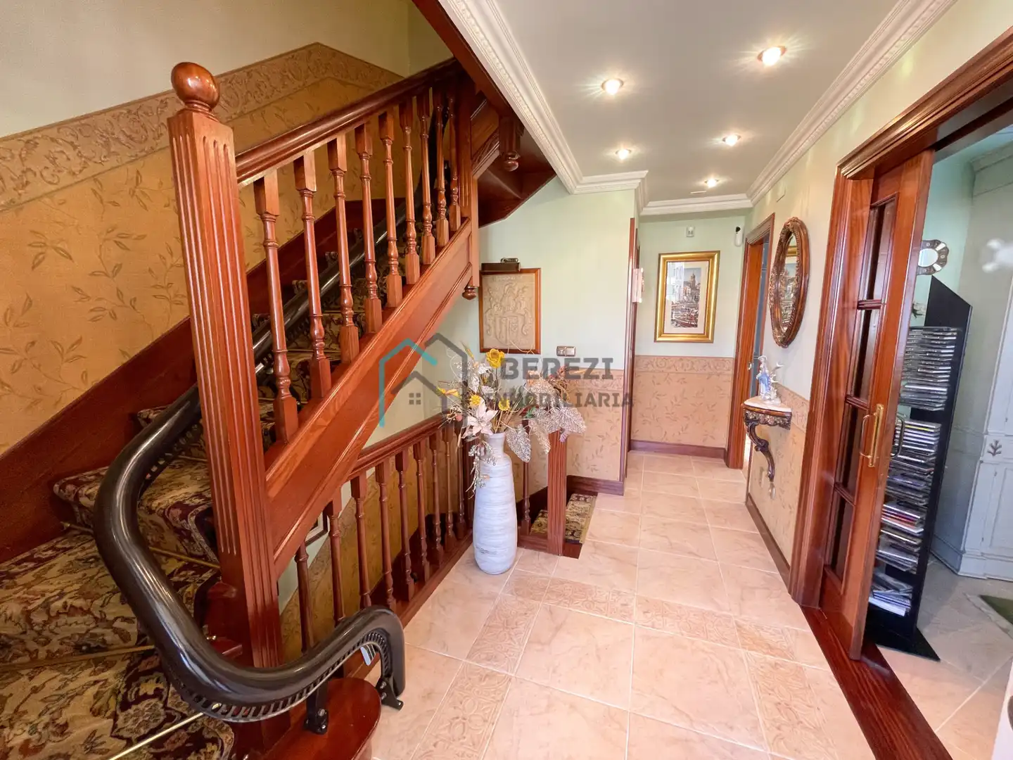 Casa adosada en venta en Mundaka con Calefacción, Jardín privado y Amueblado