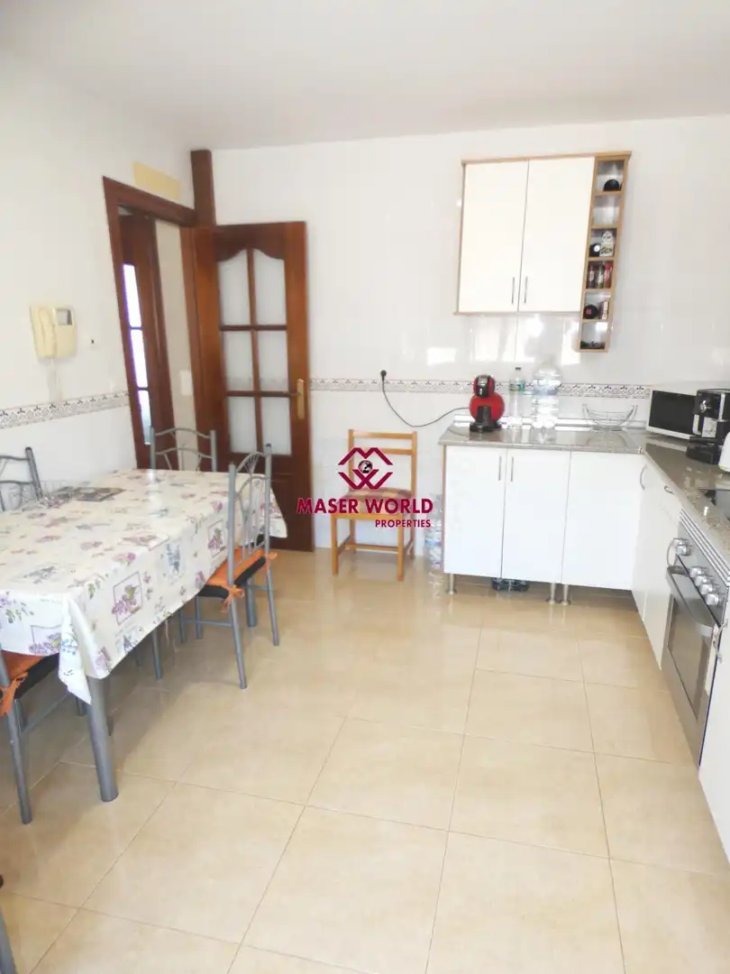 Cuina de Casa o xalet en venda en Mazarrón amb Jardí privat, Terrassa i Piscina