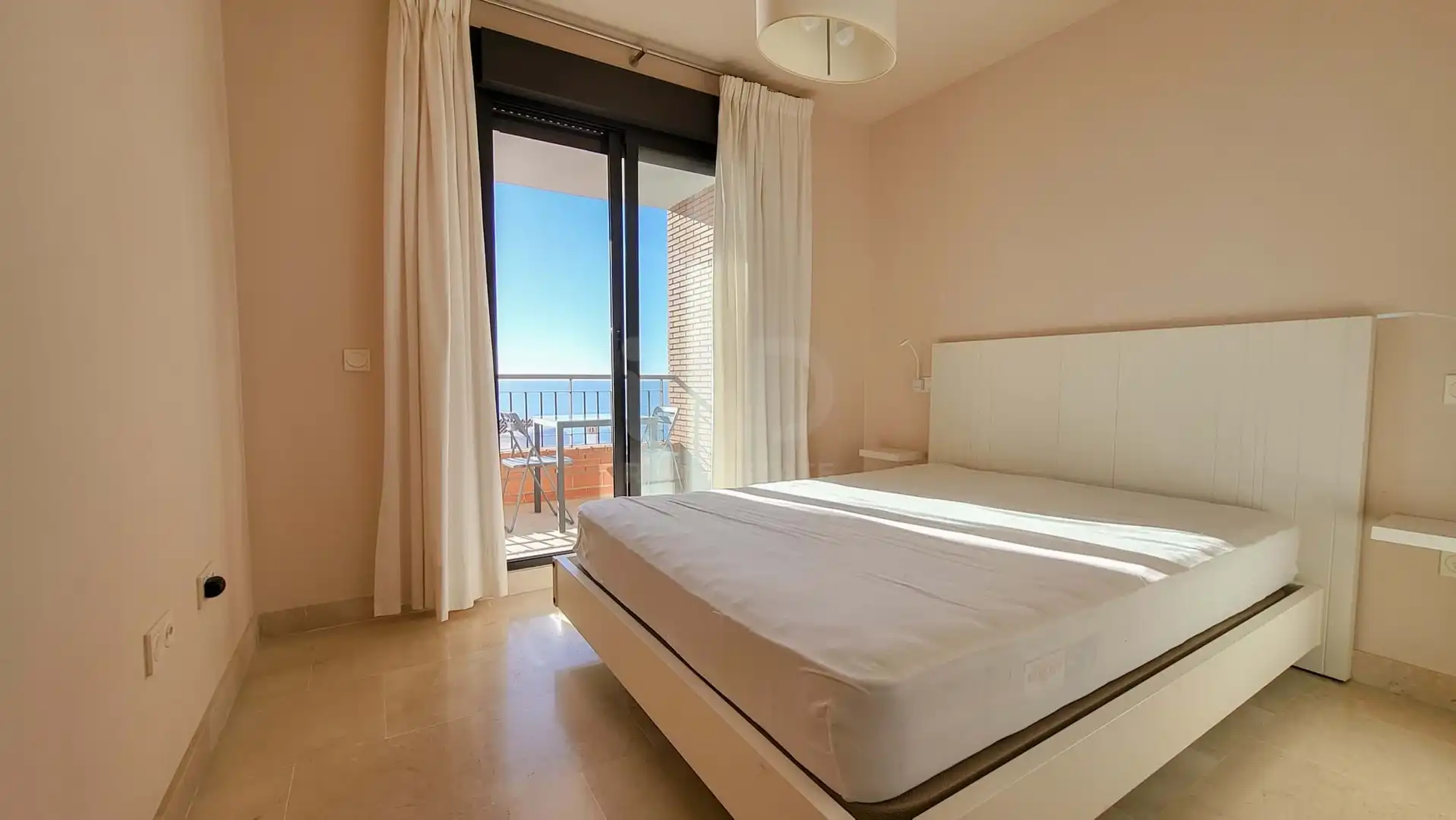 Schlafzimmer von Wohnung zum Verkauf in Torrox mit Klimaanlage, Terrasse und Schwimmbad