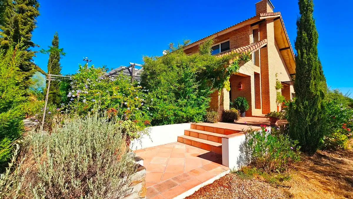 Exterior view of Houses for sale in El Madroño  with Air Conditioner and Private garden
