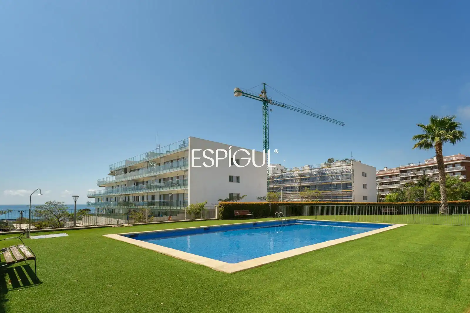 Swimming pool of Flat for sale in Sant Andreu de Llavaneres  with Air Conditioner, Heating and Parquet flooring