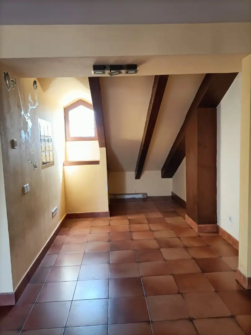 Dúplex en venta en Pineda de Mar con Calefacción, Terraza y Amueblado