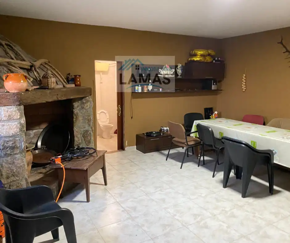 Houses for sale in Casatejada  with Air Conditioner, Heating and Private garden