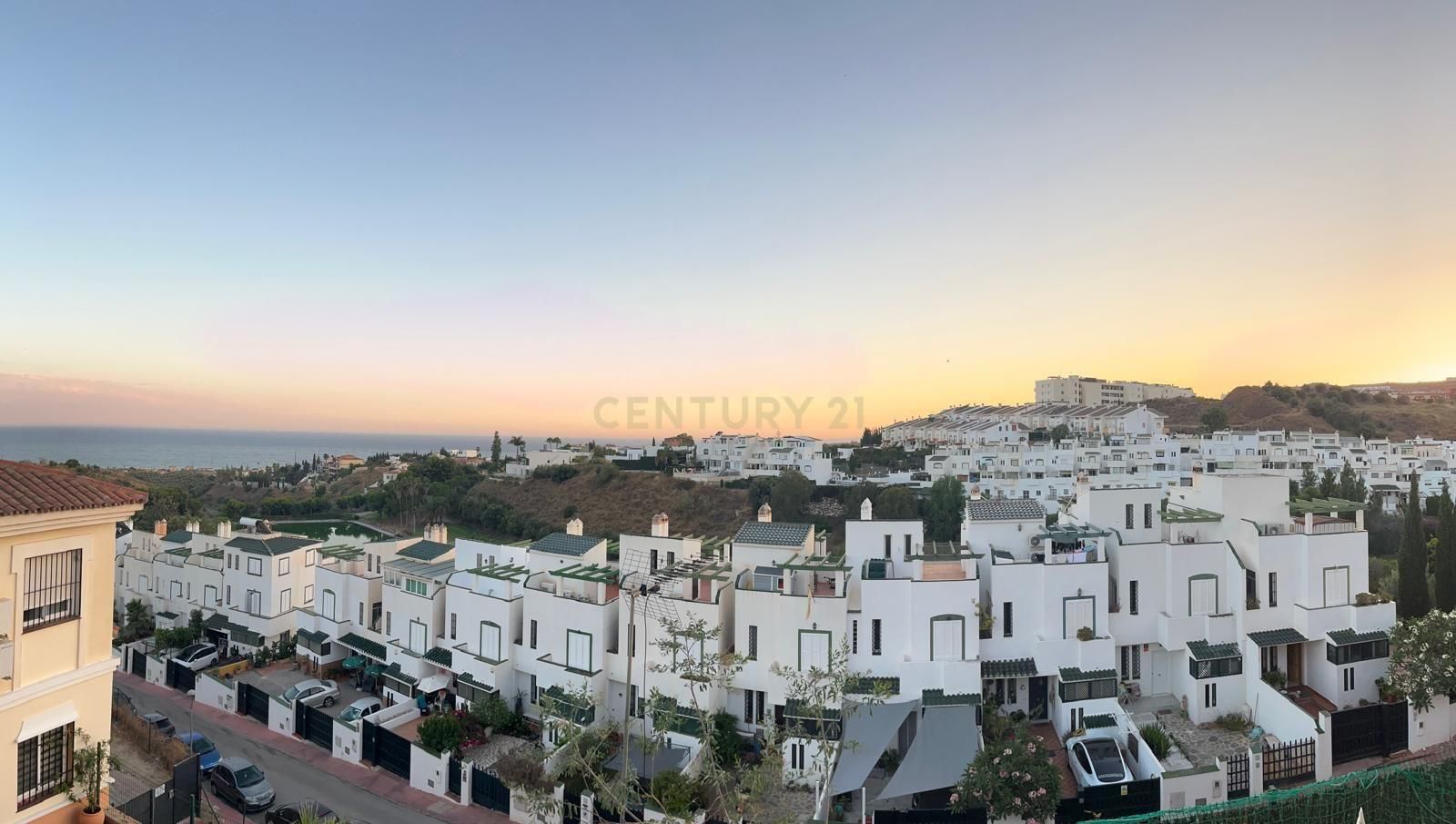 Vista exterior de Casa adosada en venta en Rincón de la Victoria con Aire acondicionado, Jardín privado y Trastero