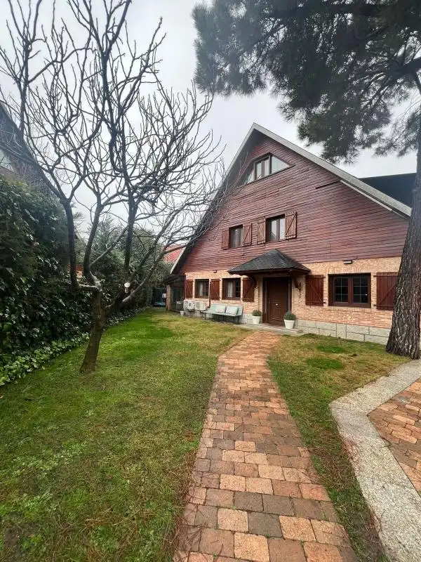 Maison jumelée à vendre à Cam. De Malatones