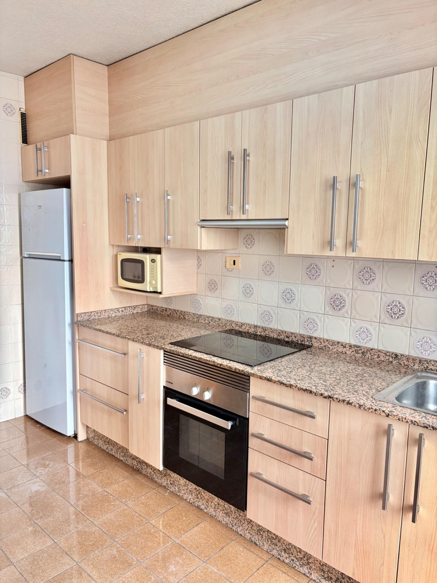 Küche von Wohnung zum Verkauf in  Murcia Capital mit Privatgarten, Terrasse und Abstellraum