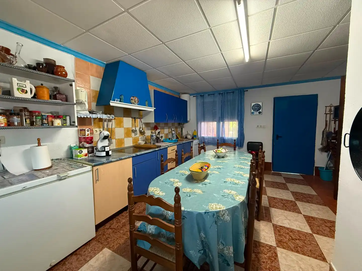 Cocina de Casa o chalet en venta en Argamasilla de Alba con Jardín privado, Terraza y Piscina