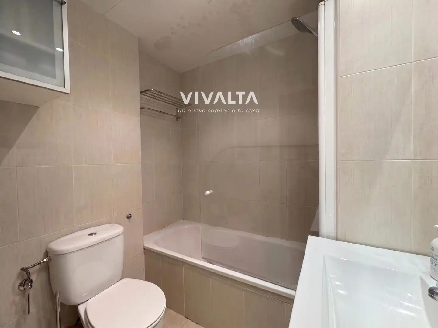 Baño de Piso en venta en Madrid con Aire acondicionado, Calefacción y Trastero