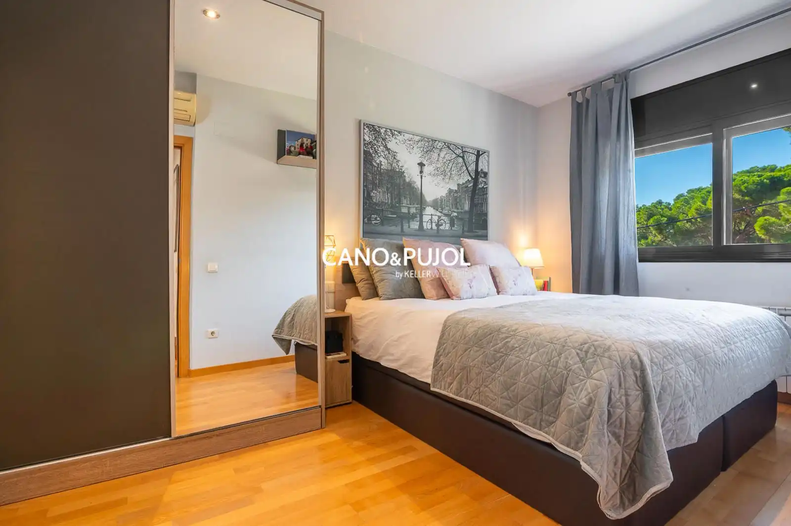Habitación de Casa o chalet en venta en Terrassa con Aire acondicionado, Calefacción y Terraza