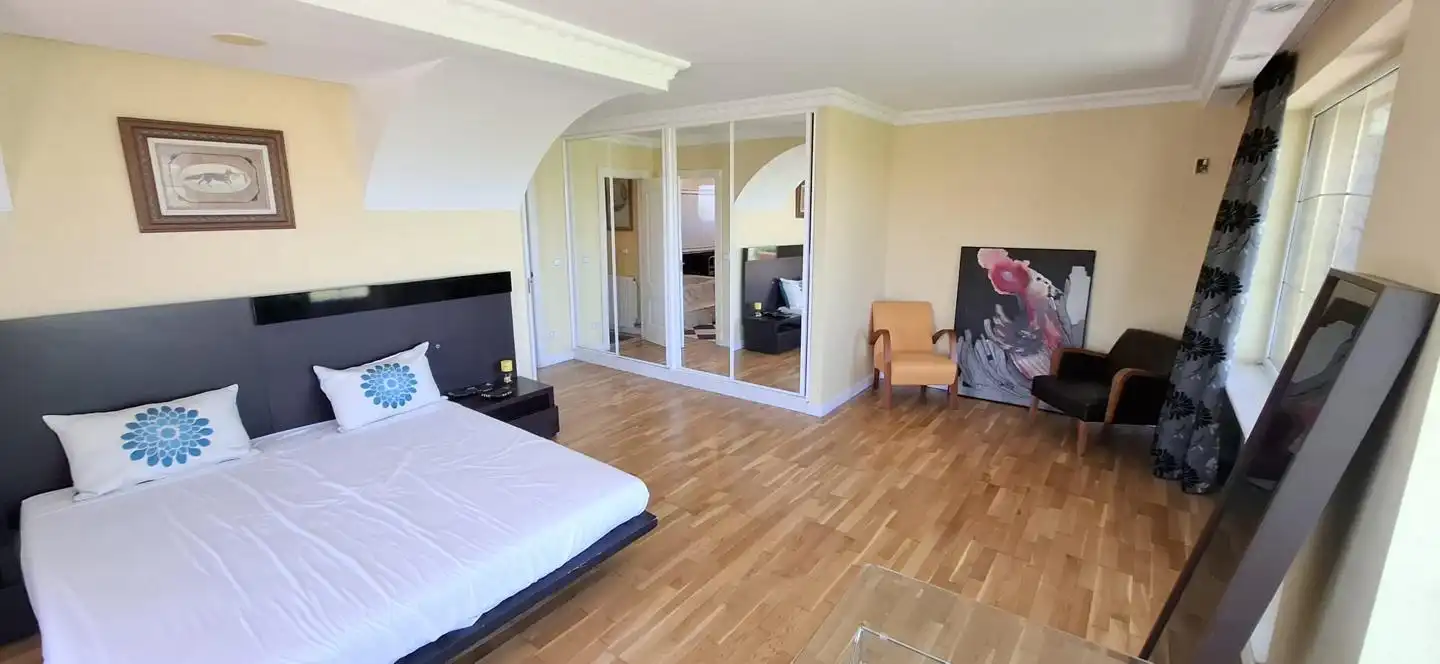 Bedroom of Houses for sale in Santa Cruz de Bezana  with Terrace, Sauna and Community pool