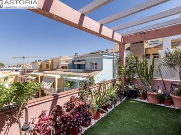 Reihenhaus zum Verkauf in Calle SANTO SEPULCRO DE LA QUINTA