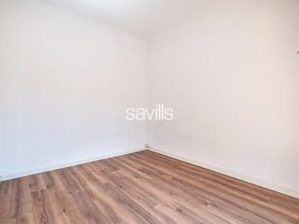 Dormitori de Apartament en venda en Barcelona amb Aire condicionat i Balcó