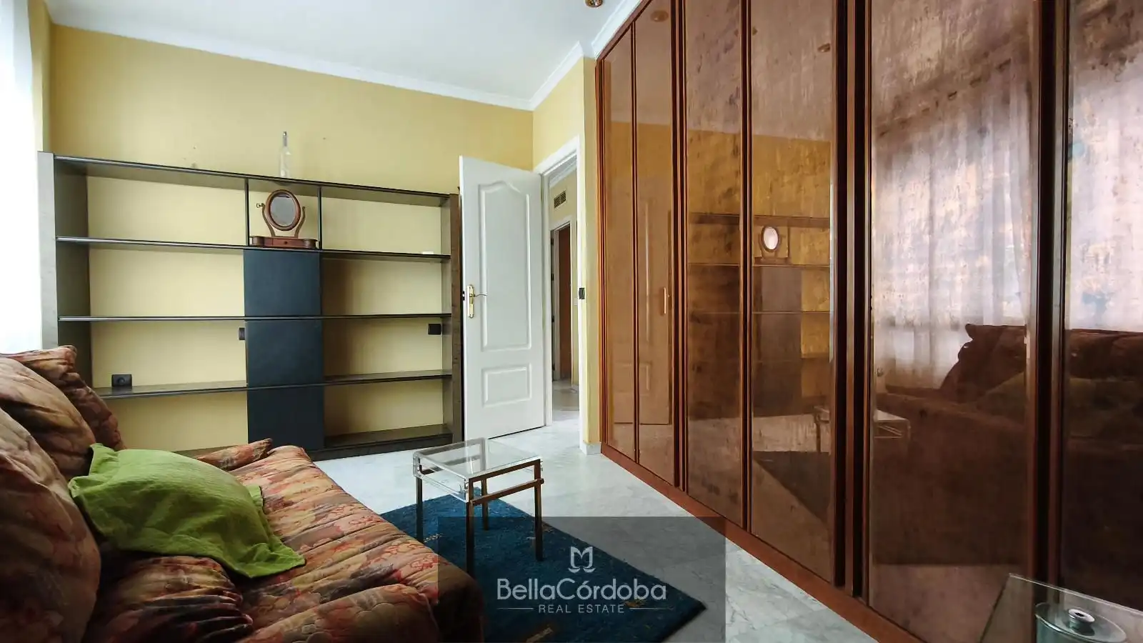 Bedroom of Flat for rent in Córdoba  with Air Conditioner