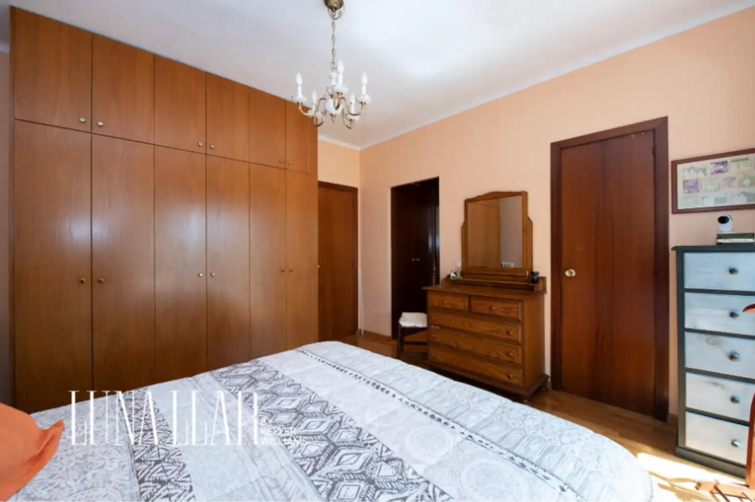 Dormitori de Casa o xalet en venda en Castelldefels amb Calefacció
